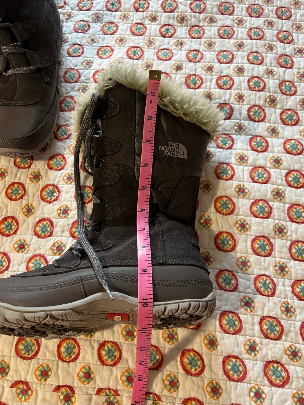 EUC The North Face Nuptse Purna Dusty Purple Faux Fur Winter Boots size 7.5 - Picture 7 of 7